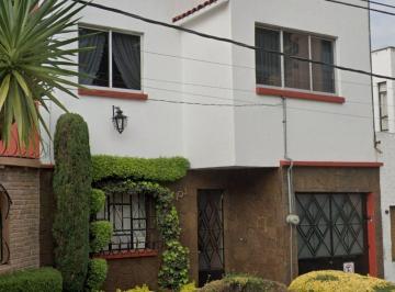 Casa de 2 habitaciones, Azcapotzalco · Casa en Venta en Colonia Claveria, Azcapotzalco.