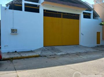 Bodega comercial · 450m² · Bodega en Venta, 5 de Mayo, Col. Frutos de La Revolución.