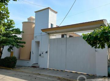 Oficina · 1010m² · Oficinas en Venta, Col. Frutos de La Revolución, Coatzacoalcos, Ver.