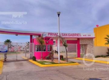 Casa · 90m² · 3 Recámaras · 2 Estacionamientos · Casa en Venta en Privada San Gabriel, Col. Villa San Martín, Coatzacoalcos, Veracruz.