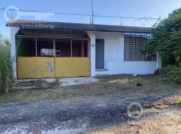 Casa · 127m² · 2 Recámaras · 1 Estacionamiento · Casa en Venta en Tizatlán, Col. Teresa Morales de Delgado, Coatzacoalcos, Ver.