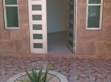 Casa · 210m² · 3 Recámaras · 1 Estacionamiento · Casa en Venta en Manlio Fabio Altamirano, Col. Playa Sol, Coatzacoalcos, Ver.