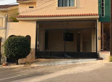 Casa de 3 habitaciones, Monterrey · Casa en Venta. Col Pedregal La Silla Zona Sur Demonterrey
