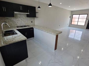 Casa de 2 habitaciones, Alvarado · Venta de Casa en Lomas de La Rioja, Alvarado, Ver.