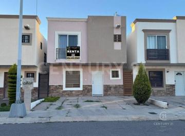 Casa · 98m² · 3 Recámaras · 2 Estacionamientos · Casa en Renta en Fraccionamiento Monteverde en Chihuahua, Chih.