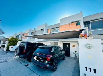 Casa de 3 habitaciones, León · Casa en Venta en Cordillera Residencial Leon, Gto Zona Norte Ubicada Frente Área Verde.