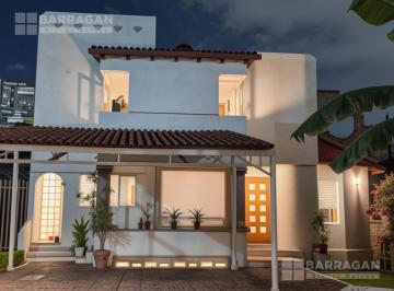 Casa · 351m² · 3 Recámaras · 2 Estacionamientos · Casa en Renta Privada en Álamos 1ra Sección
