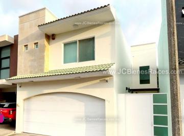 Casa de 3 habitaciones, Alvarado · Casa en Venta La Riviera Veracruzana con 3 Habitaciones de 160 m² Superficie de Terreno en Venta