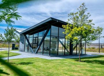 Terreno / Lote , Querétaro · Venta de Terreno en Juriquilla, Fraccionamiento Privado, 303 m² en Esquina y Gran Ubicación