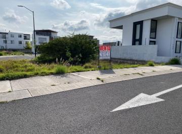 Terreno / Lote , Querétaro · Terreno en Venta en Juriquilla, Fraccionamiento Privado, 303 m² en Esquina y Gran Ubicación