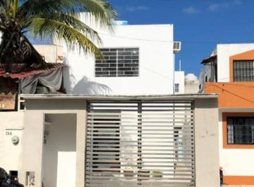Casa · 103ha · 6 Recámaras · 3 Estacionamientos · Oportunidad de Inversión – Casa con 6 Estudios Independientes