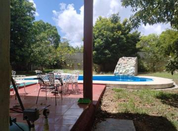Casa · 1200ha · 3 Recámaras · 6 Estacionamientos · Casa en Bacalar