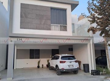 Casa · 167m² · 3 Recámaras · 2 Estacionamientos · Casa en Venta en Apodaca