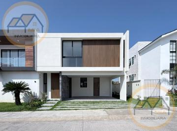 Casa · 215m² · 3 Recámaras · 2 Estacionamientos · Casa en Venta en Malawi #37 Laguna 8 Frac. Punta Tiburón