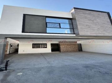Casa · 157m² · 3 Recámaras · 2 Estacionamientos · Casa en Renta en San Agustín