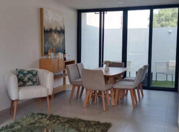 Casa de 3 habitaciones, Tlajomulco de Zúñiga · Casa en Venta Nueva Lopea Mateos Sur Ingreso Antes de Alta California Camino Real a Colima