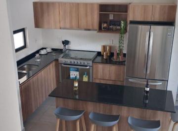Casa de 3 habitaciones, Tlajomulco de Zúñiga · Casa en Venta Nueva Lopez Mateos Sur Antes de Alta California, Camino Real a Colima