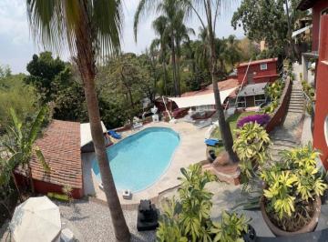 Casa · 90m² · 2 Recámaras · 1 Estacionamiento · Casa en Renta Amueblada con Terraza Privada y Alberca en Cuernavaca