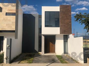 Casa · 155m² · 3 Recámaras · 2 Estacionamientos · Casa en Renta en Mayorca Residencial, León Gto