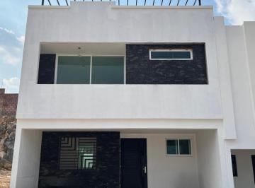 Casa en condominio de 3 habitaciones, Tlajomulco de Zúñiga · Casa en Renta en Coto Albazur en Santa Anita, Tlajomulco de Zuñiga.