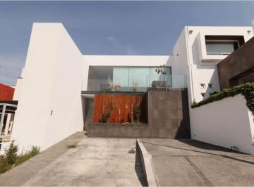 Casa de 3 habitaciones, Morelia · Casa en Venta en Morelia, Fracc. El Monasterio.