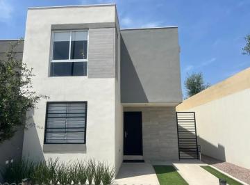 1 · Casa en Mitras Bicentenario