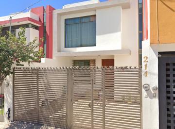 Casa de 3 habitaciones, Zacatecas · Excelente Oportunidad de Adquirir Casa en Una de Las Mejores Zonas de Zacatecas