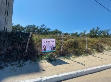 Terreno / Lote · 3333m² · Terreno Frente a Playa Miramar Para Constructores