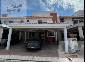 Casa · 190m² · 3 Recámaras · 2 Estacionamientos · Casa en Renta en El Secreto