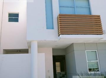 Casa · 190m² · 3 Recámaras · Casa en Renta en Coto Diamante