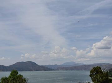 Casa de 4 habitaciones, Valle de Bravo · Casa en Venta en Valle de Bravo
