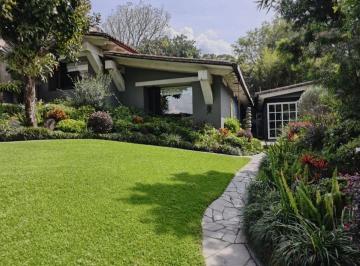 Casa de 4 habitaciones, Valle de Bravo · Casa en Venta en Valle de Bravo