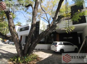 Casa · 285m² · 3 Recámaras · 2 Estacionamientos · Rancho Cortes Casa - Clave Cs581