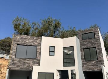 Casa · 364m² · 3 Recámaras · Casa en Venta Bosque Real $16.5 Mdp 364 m² de Construcción 339 Terreno 3 Recámaras 1 Estudio