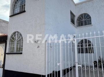 Casa de 3 habitaciones, Corregidora · Venta de Casa en El Pórtico, Tejeda, con Recámara en Planta Baja