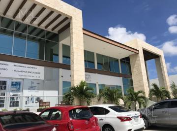 Oficina · 13m² · 6 Estacionamientos · Consultorio Médico en Renta en Cancún, Sobre Av Huayacán con Servicios Incluídos 13 m