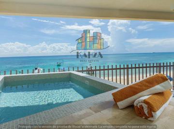 Departamento · 77m² · 2 Recámaras · Departamento Pie de Playa de 3 Recamaras Amueblado en Playa del Carmen