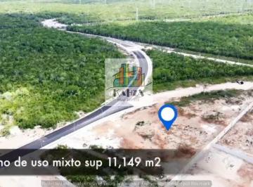 Terreno / Lote · 6400m² · Terreno en Venta Uso de Suelo Mixto en Poligono Sur