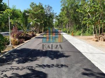 Terreno / Lote · 860m² · Terreno en Venta en Akumal en Residencial San Josesito con Caseta