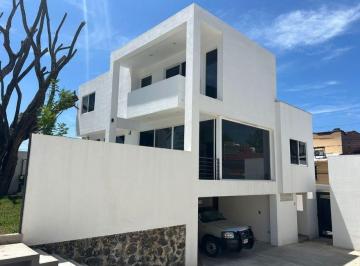 Casa · 215m² · 3 Recámaras · Casa en Venta en Chapultepec