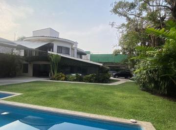 Casa · 5 Recámaras · Casa en Venta en Vista Hermosa