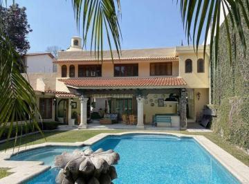 Casa · 5 Recámaras · Casa en Renta en Cerritos de García