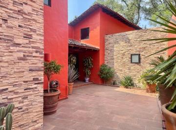 Casa · 547m² · 7 Recámaras · 4 Estacionamientos · Casa en Venta en Ahuatepec