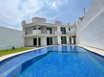 Casa · 4 Recámaras · Casa en Venta en Ampliación 3 de Mayo