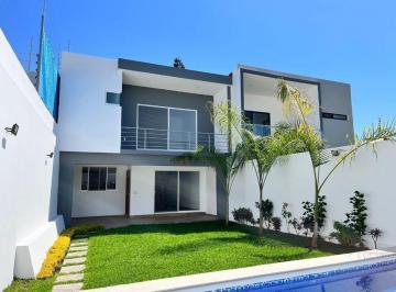 Casa · 240m² · 4 Recámaras · Casa en Venta en Temixco