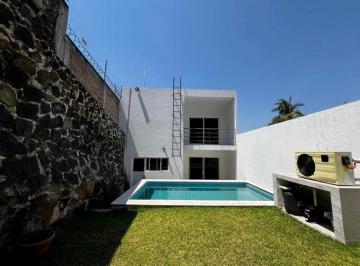 Casa · 235m² · 3 Recámaras · Casa en Venta en Bugambilias