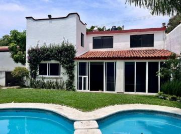 Casa · 241m² · 3 Recámaras · Casa en Venta en Lomas de Cuernavaca