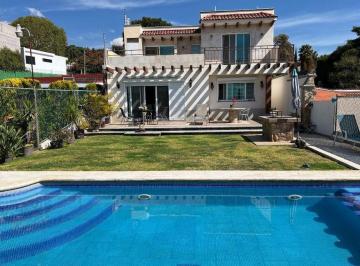 Casa · 454m² · 4 Recámaras · Casa en Venta en Rancho Cortes
