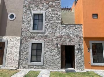 Casa en condominio · 95m² · 3 Recámaras · 2 Estacionamientos · Casa en Condominio en Venta en San Miguel de Allende Centro