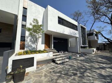 Casa · 285m² · 3 Recámaras · Casa en Venta en Rancho Cortes